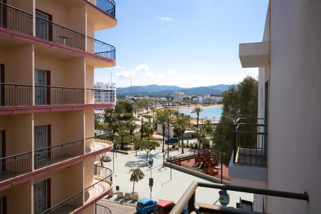 APARTMENT CAPACITY 4