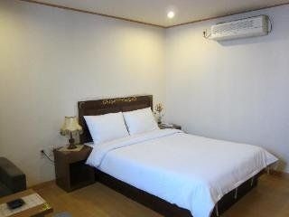 Goodstay December Hotel2