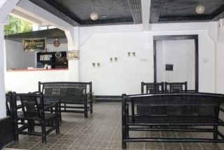 Mayflower Hotel0