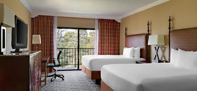 DOUBLE QUEEN SIZE BED