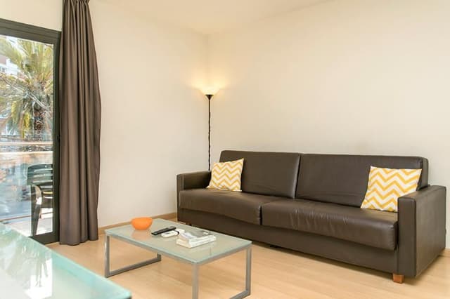 APARTMENT ONE BEDROOM