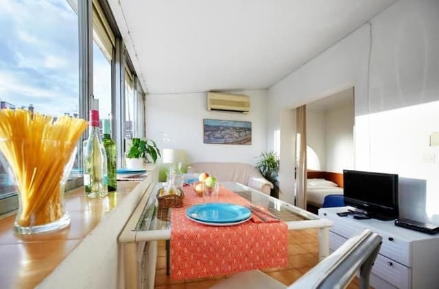 APARTMENT CAPACITY 1 ONE BEDROOM