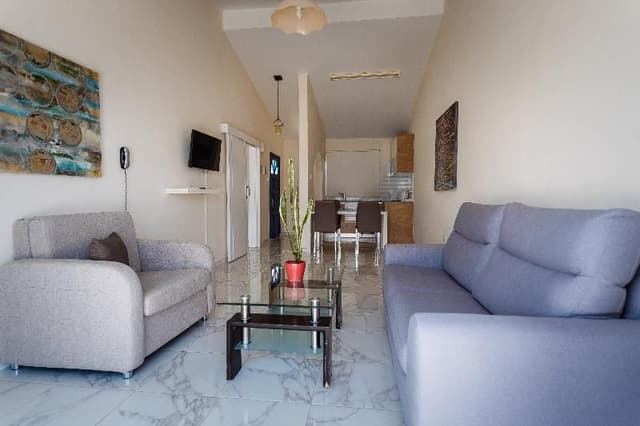 APARTMENT SUPERIOR