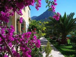 PAPIRUS HOTEL PAPIRUS HOTEL