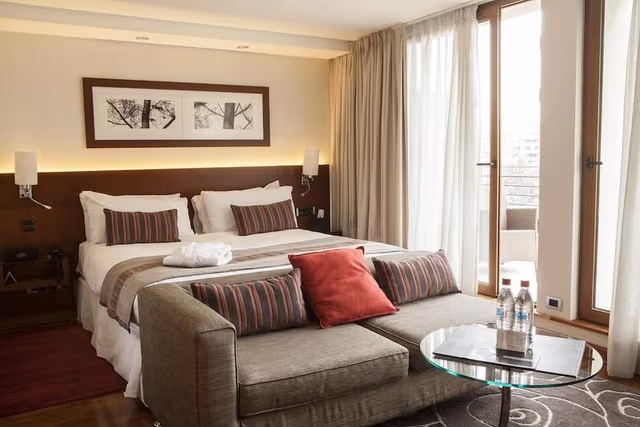 SUITE BUSINESS