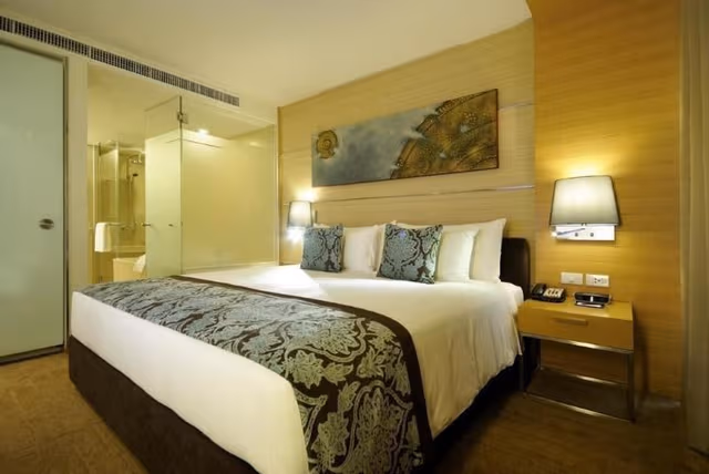 SUITE ONE BEDROOM