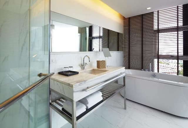 SUITE TWO BEDROOMS