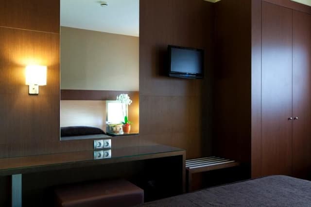 FAMILY ROOM STANDARD