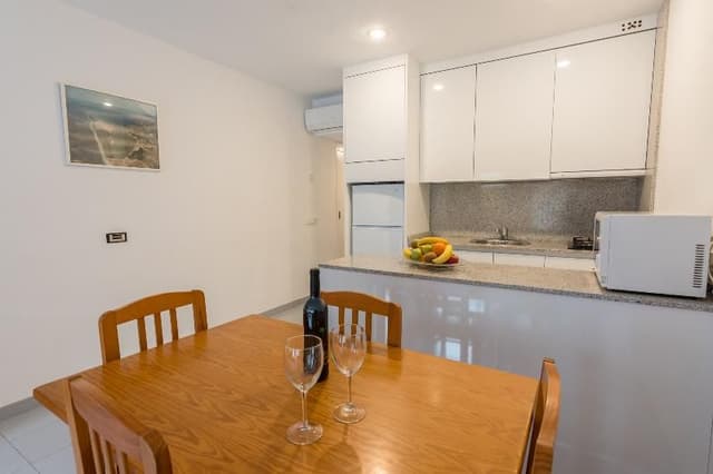APARTMENT CAPACITY 5 ONE BEDROOM
