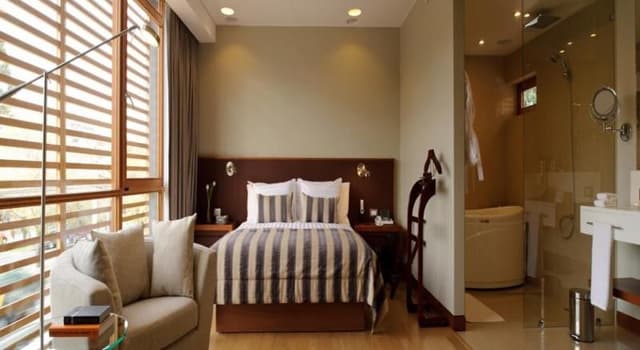 SUITE KING SIZE BED