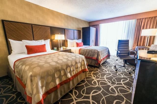 DOUBLE TWO BEDS