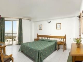 Hotel Tarba0