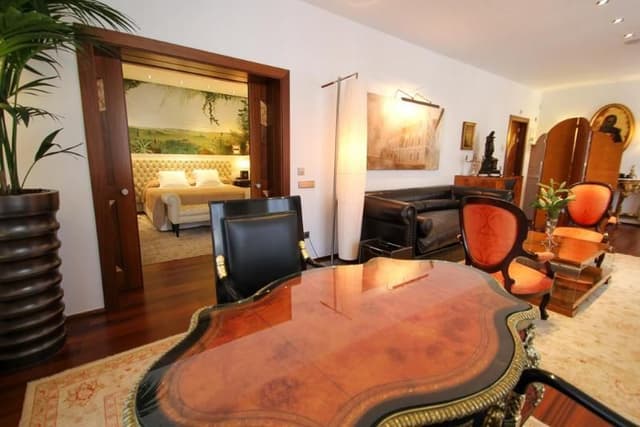SUITE GRAND