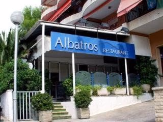 Albatros Apartments0