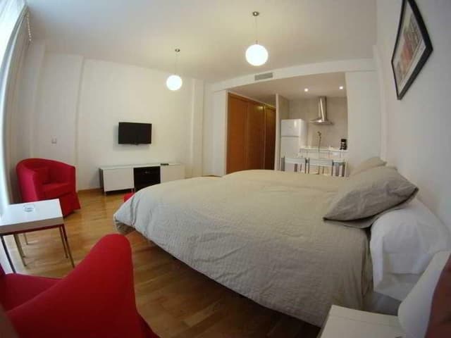 APARTMENT CAPACITY 5 ONE BEDROOM