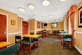 Baymont Inn & Suites Gainesville2