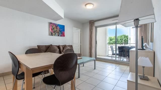 APARTMENT CAPACITY 6 TWO BEDROOMS
