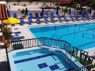 Paradise Apartments0