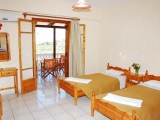 Lazaros Hotel Apartments4
