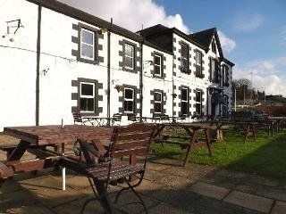Abbotsford Arms Hotel1