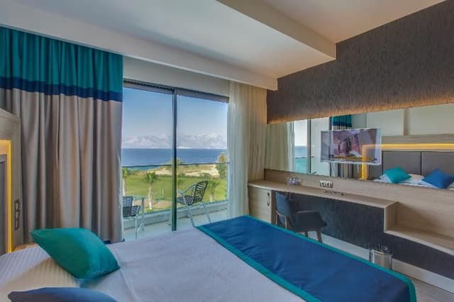 DOUBLE SEA VIEW