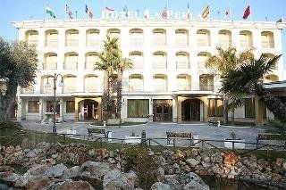 BEST WESTERN Hotel La Perla1