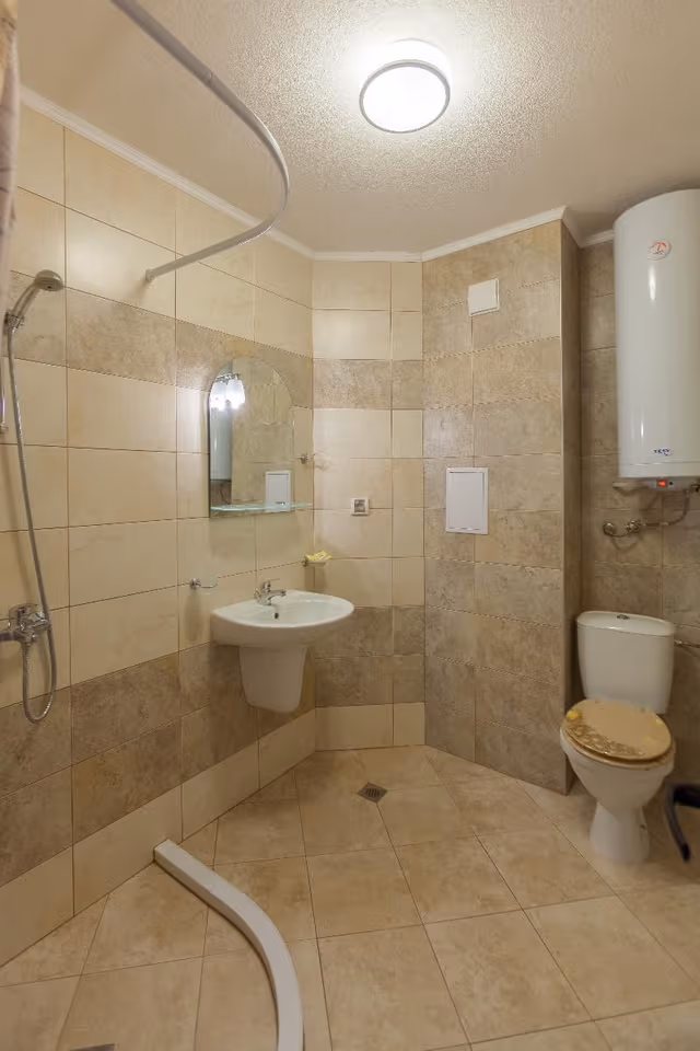 APARTMENT ONE BEDROOM