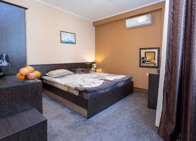 APARTMENT ONE BEDROOM