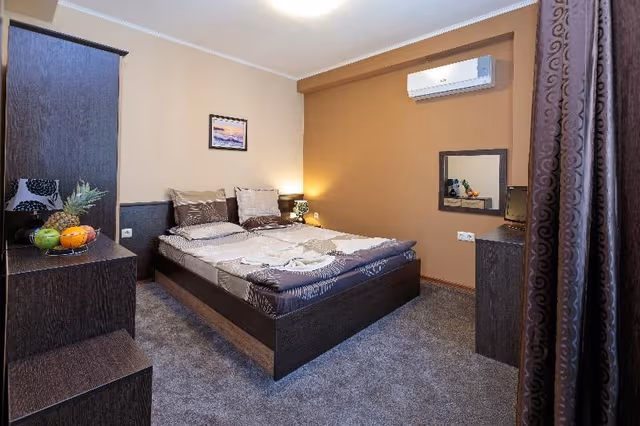 APARTMENT ONE BEDROOM