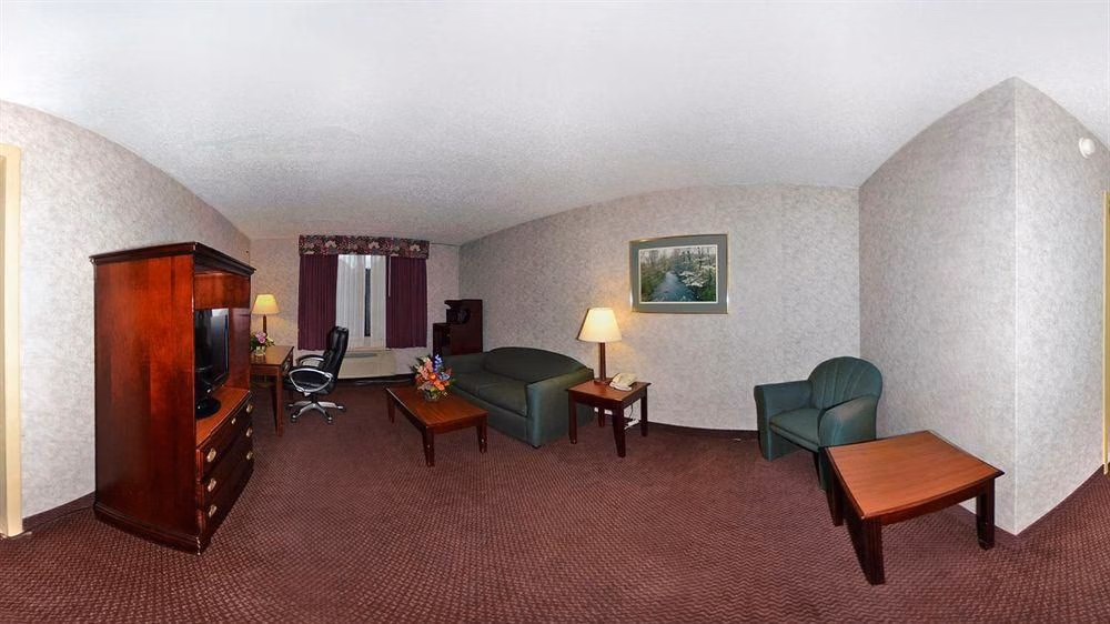 Quality Inn & Suites3