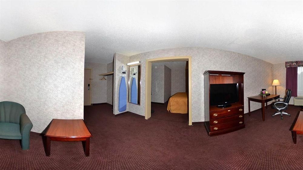 Quality Inn & Suites1