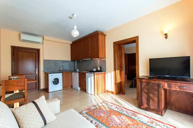 FAMILY ROOM TWO BEDROOMS