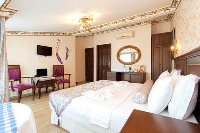 SUITE SEA VIEW WITH BALCONY