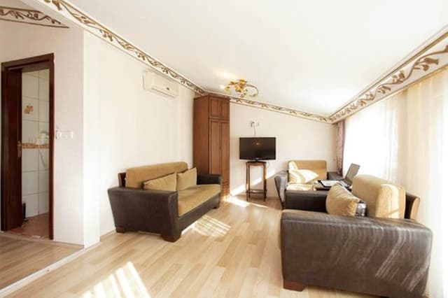 FAMILY ROOM STANDARD