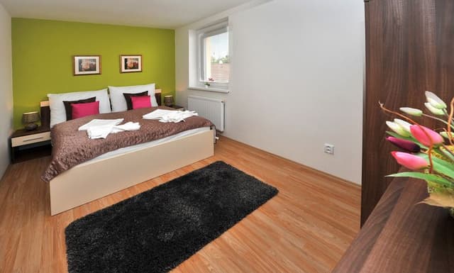 APARTMENT CAPACITY 6 TWO BEDROOMS