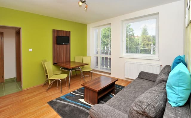 APARTMENT CAPACITY 6 TWO BEDROOMS