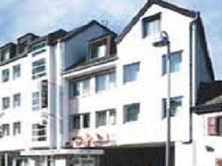 Hotel Ambassador0