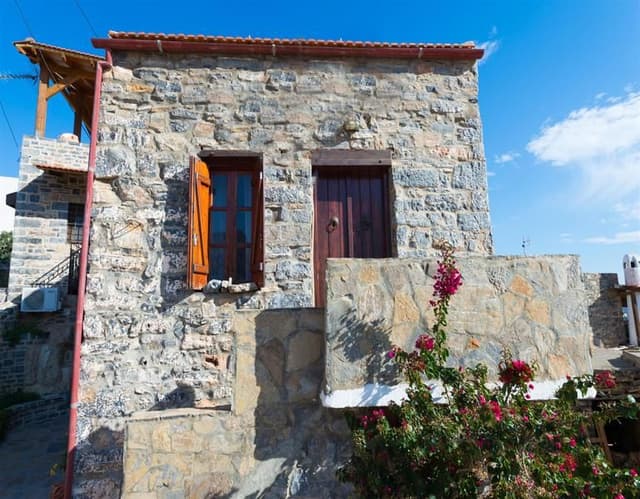 VILLA CAPACITY 3