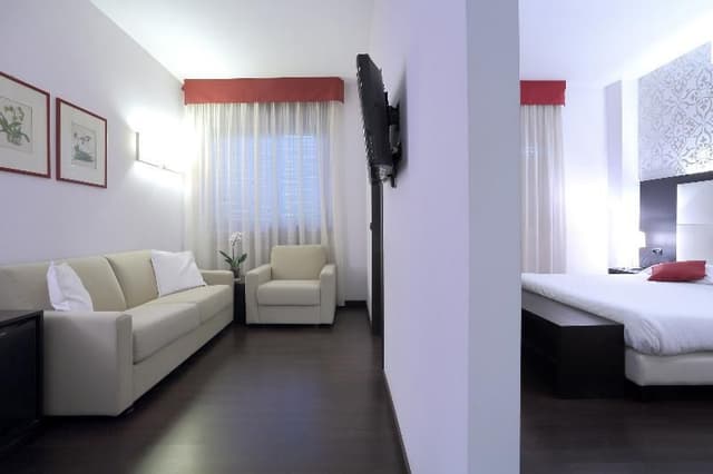 FAMILY ROOM STANDARD