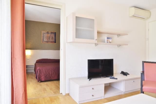 APARTMENT COMFORT