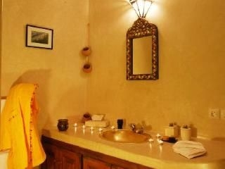 Riad Adika1