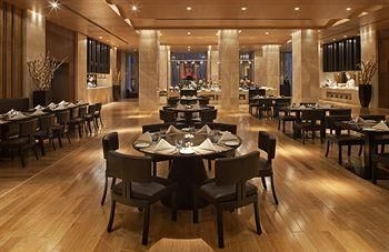 Radisson Blu Hotel Amritsar3