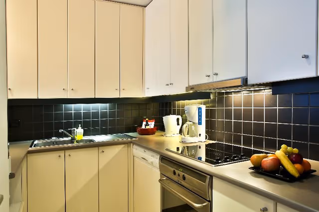 APARTMENT CAPACITY 3