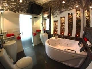 Komorowski Luxury Guest Rooms Komorowski Luxury Guest Rooms