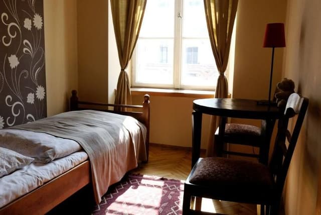 APARTMENT CAPACITY 5 TWO BEDROOMS