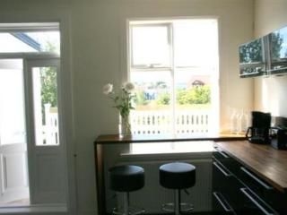 Luna Hotel Apartments & Guesthouse2