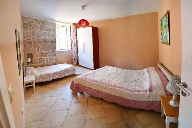 APARTMENT CAPACITY 4