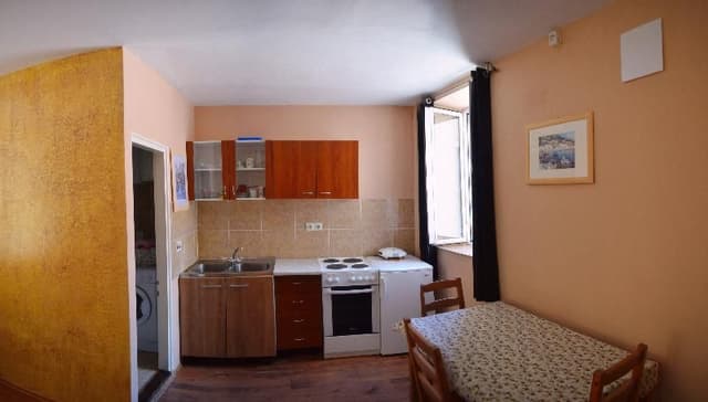 APARTMENT CAPACITY 2