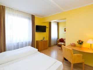 Golden Leaf Parkhotel Im Lehel Golden Leaf Parkhotel Im Lehel