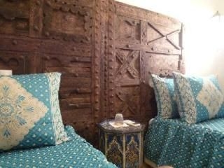 Riad Azoulay1
